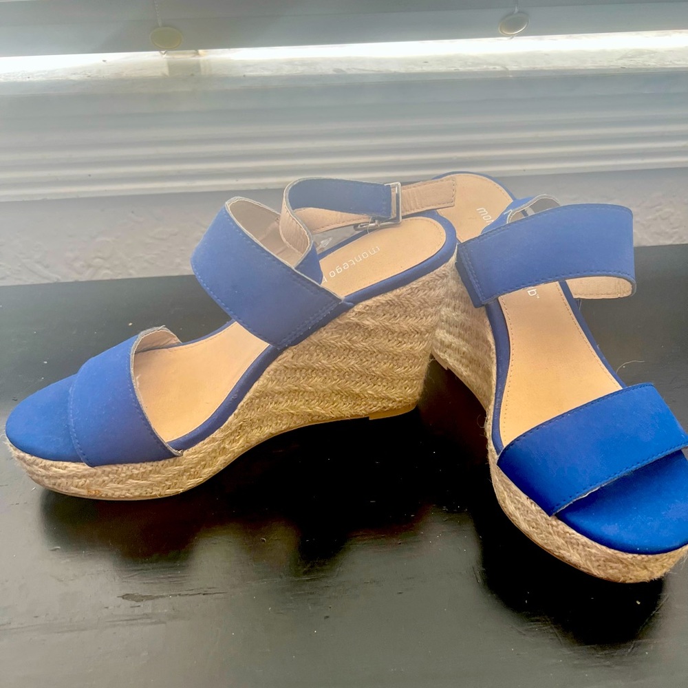 Blue wedges